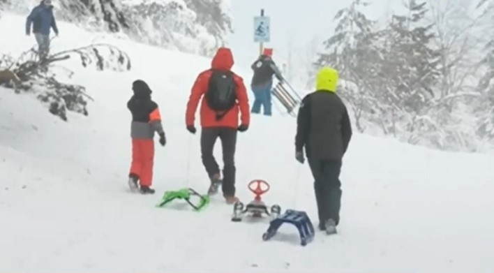 Откриват зоната за спускане с шейни на Витоша